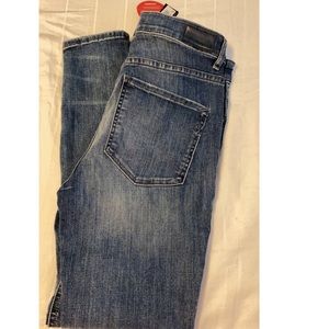 Express Jeans • 6short (high rise)